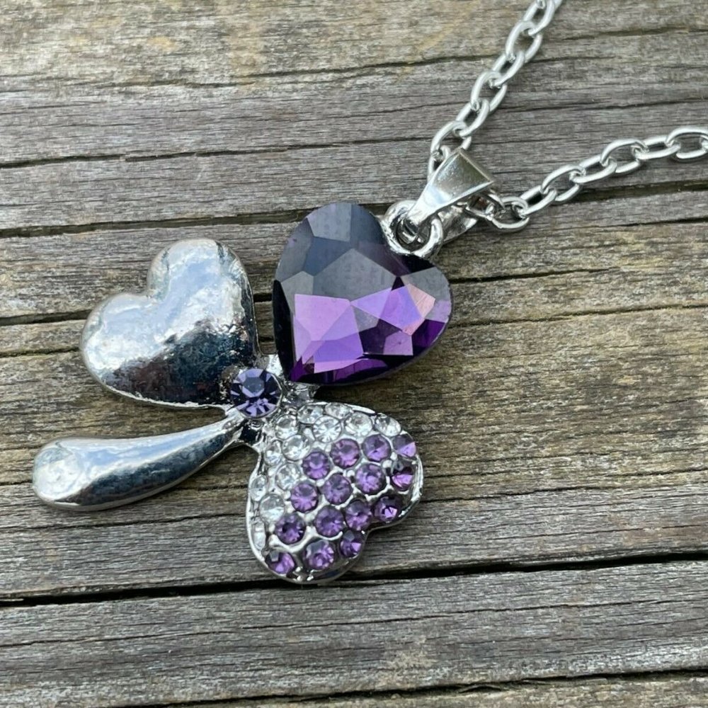Women Necklace Purple Tone Crystal Accent Silver Tone Chain Fashion Jewelry